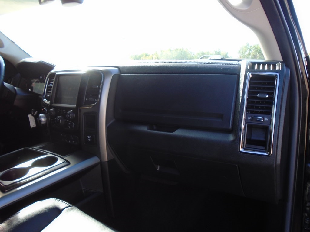 RAM 1500 Sport Crew Cab LWB 4WD 2014