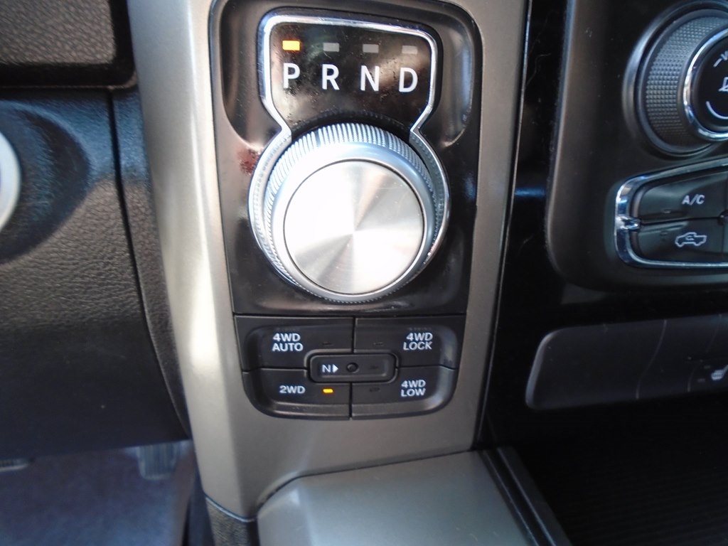 RAM 1500 Sport Crew Cab LWB 4WD 2014