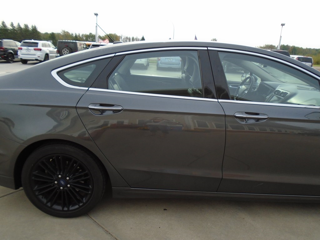 Ford Fusion SE 2017