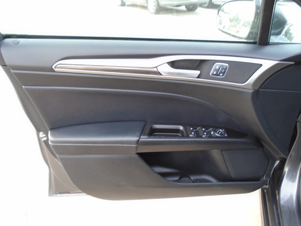 Ford Fusion SE 2017