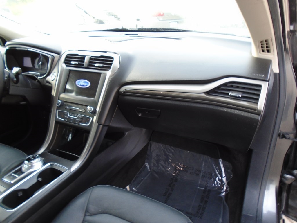 Ford Fusion SE 2017