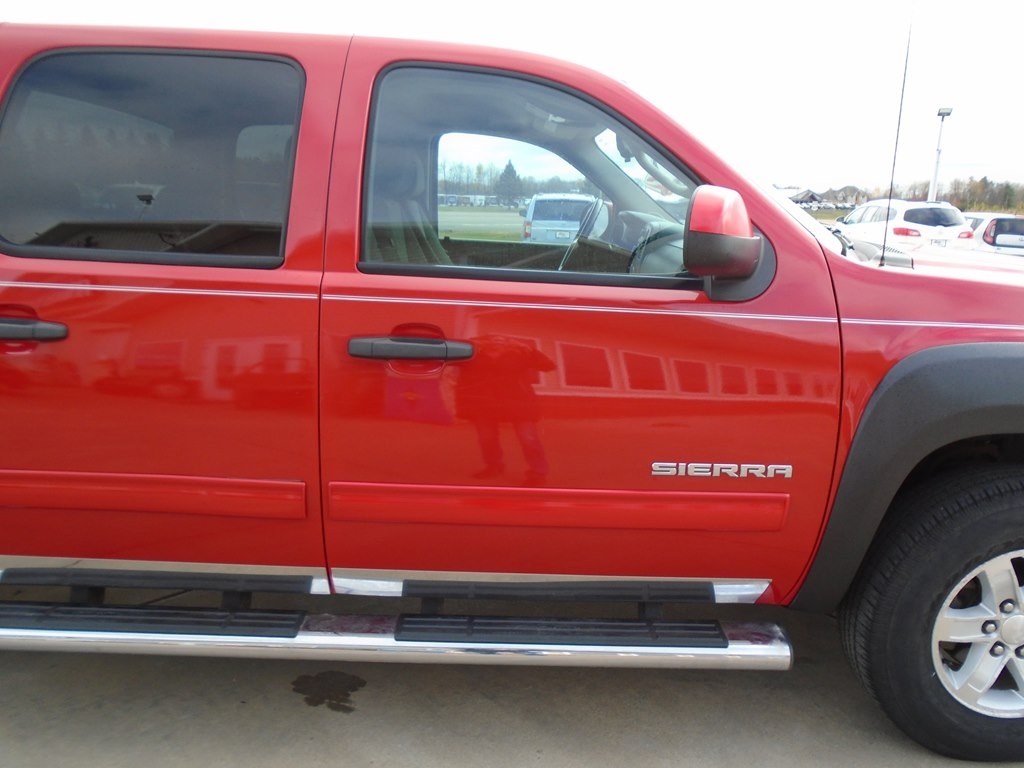 GMC Sierra 1500 SLE Crew Cab 4WD 2012