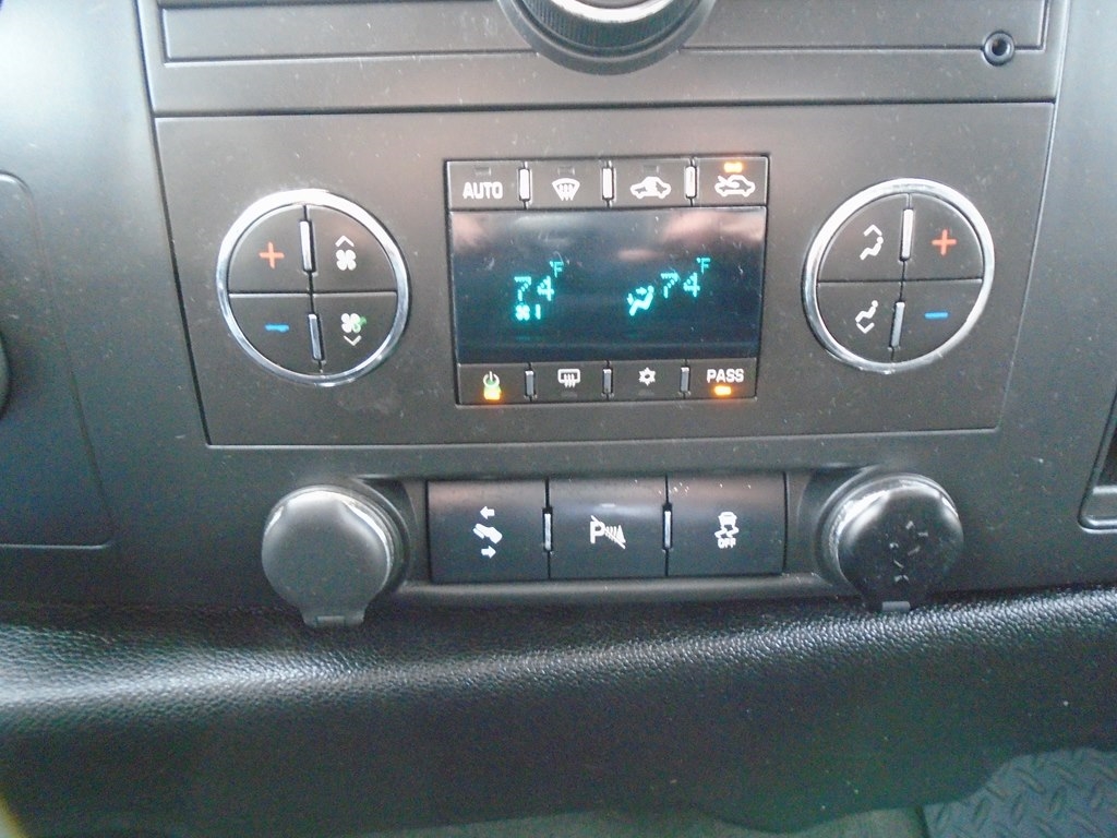 GMC Sierra 1500 SLE Crew Cab 4WD 2012