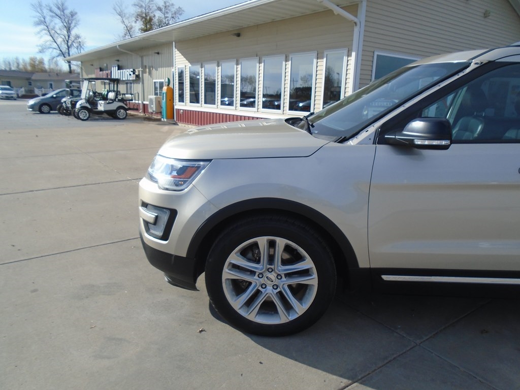 Ford Explorer XLT 4WD 2017