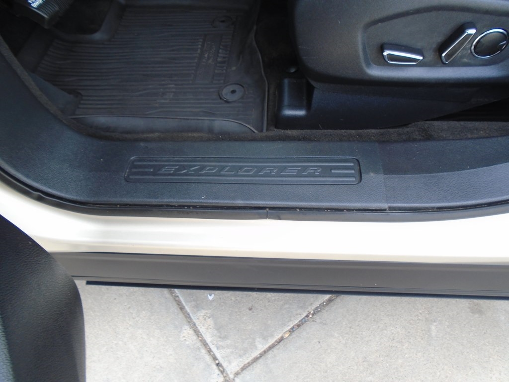 Ford Explorer XLT 4WD 2017