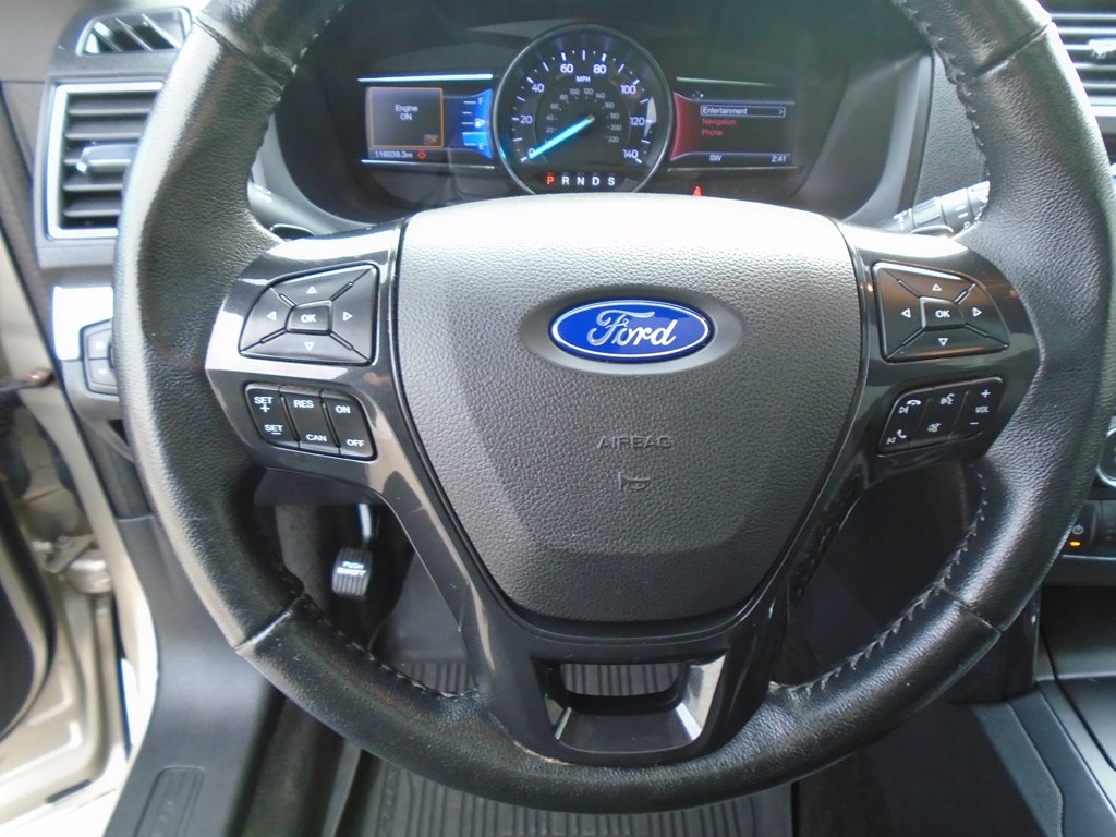 Ford Explorer XLT 4WD 2017
