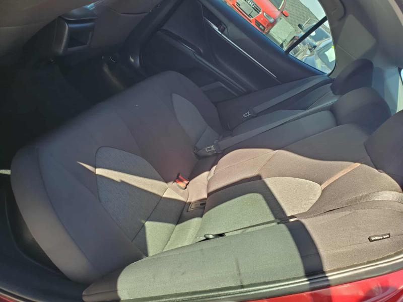 Toyota Camry Hybrid XLE 2018