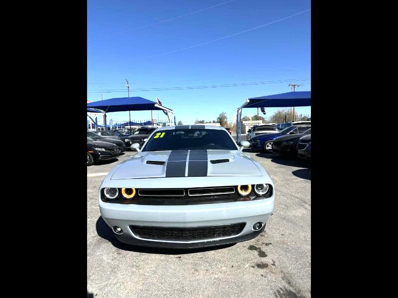 2021 Dodge Challenger SXT