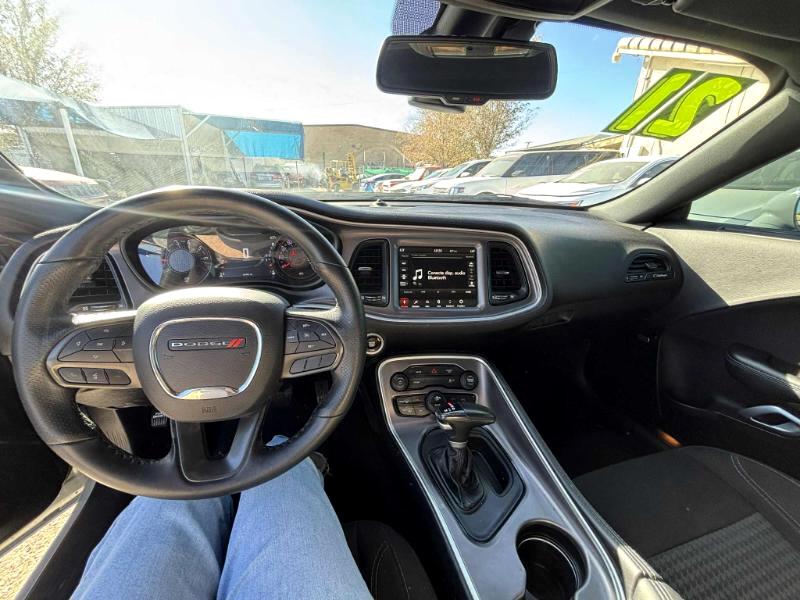 Dodge Challenger SXT 2021