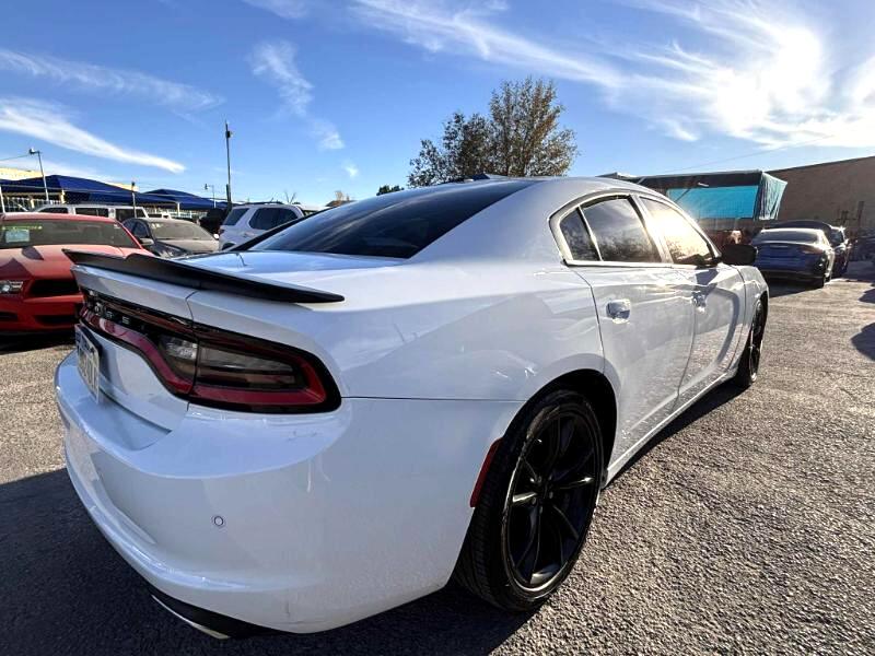 Dodge Charger SE 2016