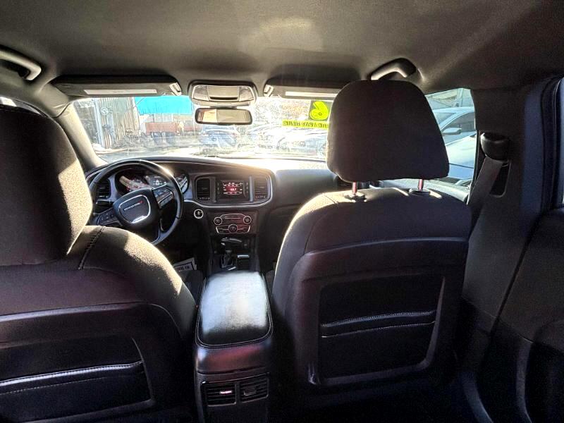 Dodge Charger SE 2016