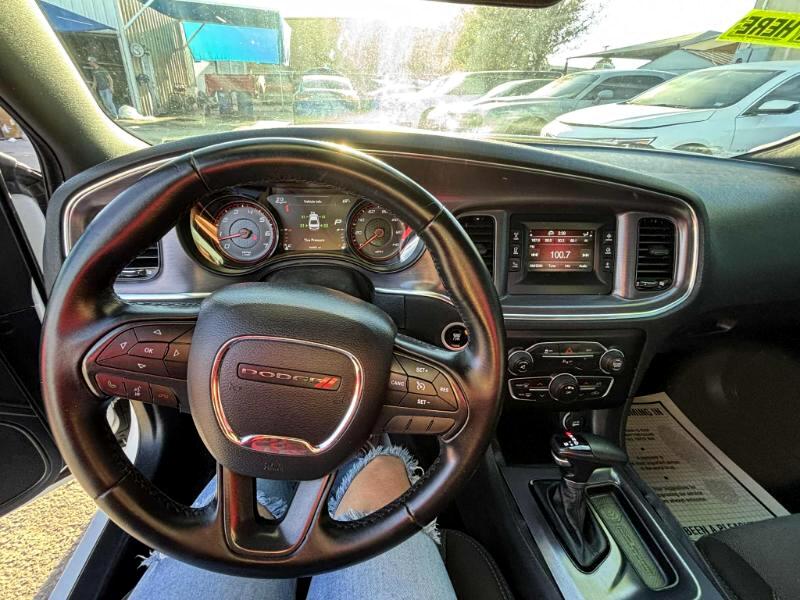 Dodge Charger SE 2016