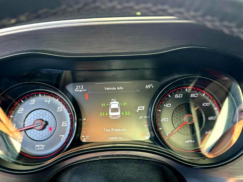 Dodge Charger SE 2016