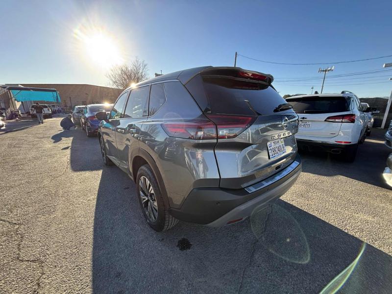 Nissan Rogue SV 2021