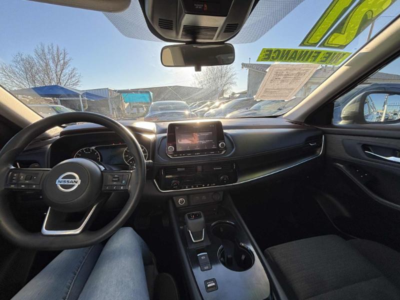 Nissan Rogue SV 2021