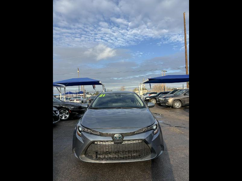 Toyota Corolla LE Hybrid 2021