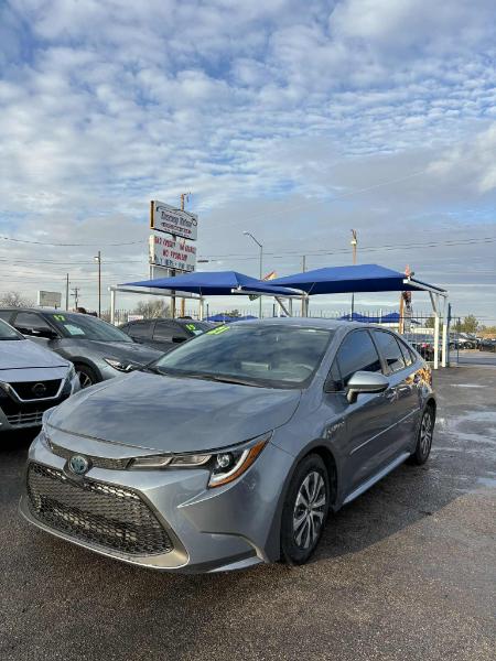 Toyota Corolla LE Hybrid 2021