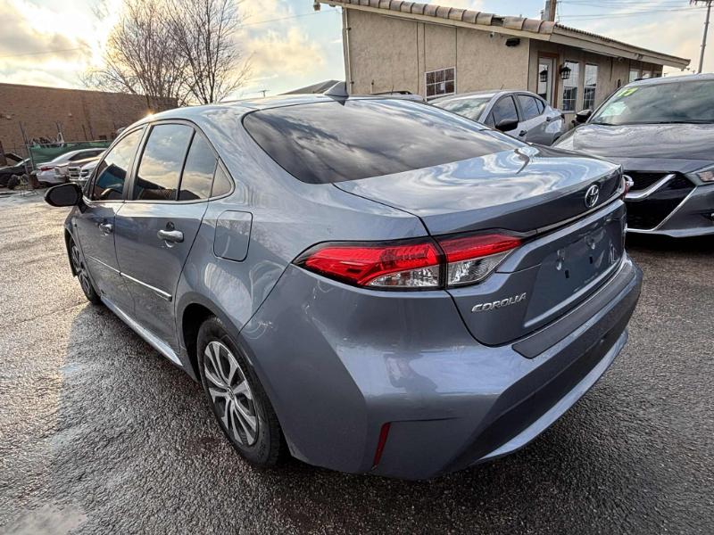 Toyota Corolla LE Hybrid 2021