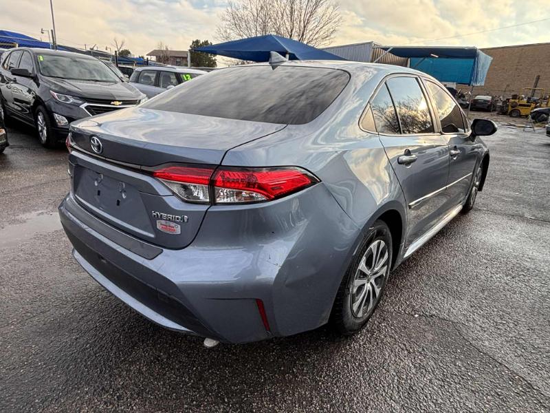 Toyota Corolla LE Hybrid 2021