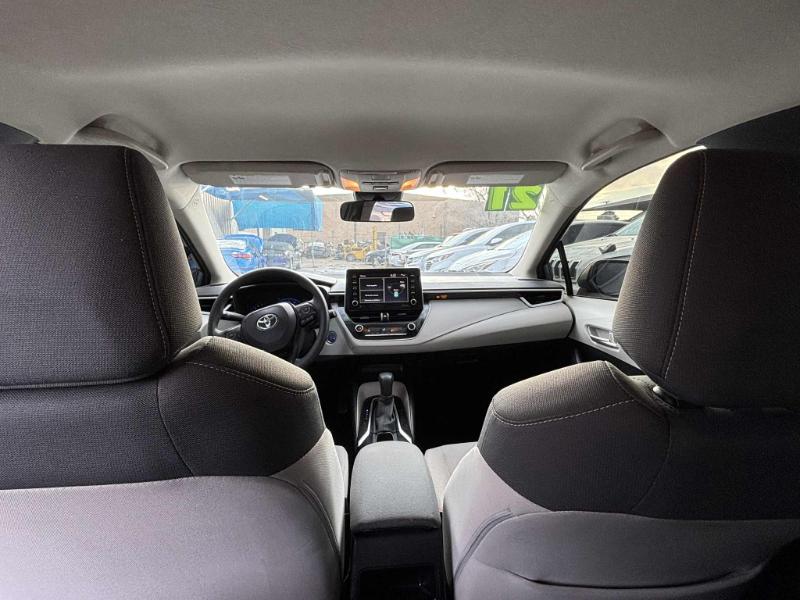 Toyota Corolla LE Hybrid 2021