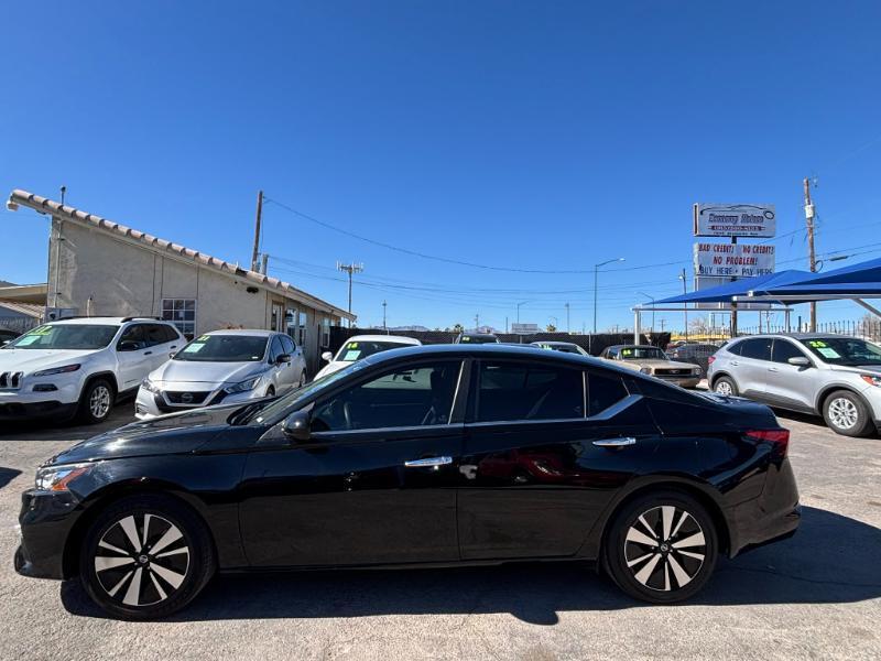 Nissan Altima 2.5 SV 2022