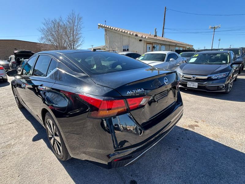 Nissan Altima 2.5 SV 2022