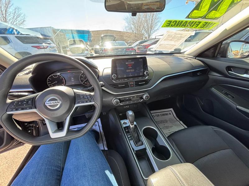 Nissan Altima 2.5 SV 2022