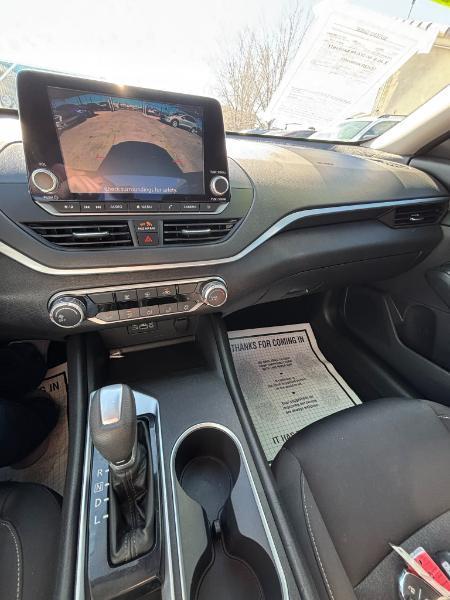 Nissan Altima 2.5 SV 2022