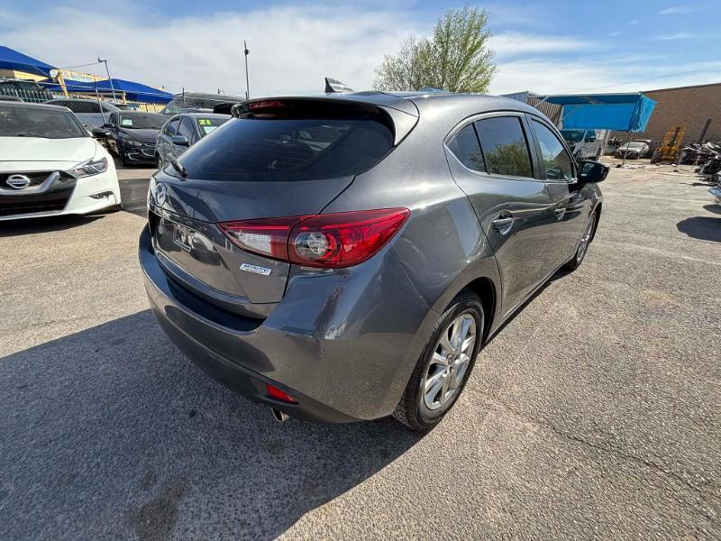 Mazda MAZDA3 i Grand Touring AT 5-Door 2016