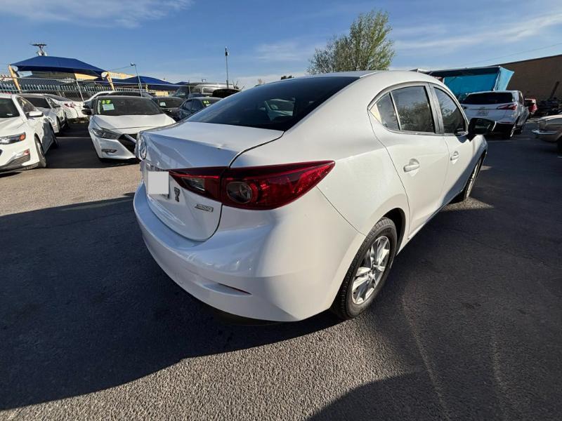 Mazda MAZDA3 i Sport AT 4-Door 2016