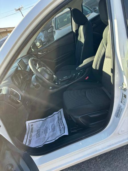 Mazda MAZDA3 i Sport AT 4-Door 2016