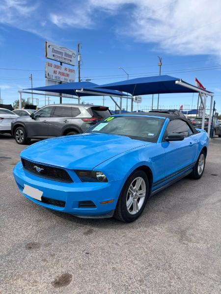 Ford Mustang V6 Convertible 2010