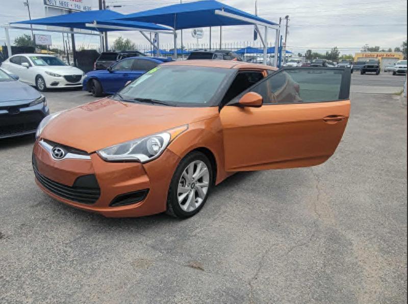Hyundai Veloster Base 6MT 2016