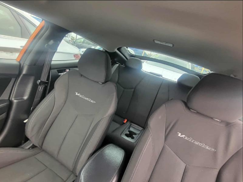 Hyundai Veloster Base 6MT 2016