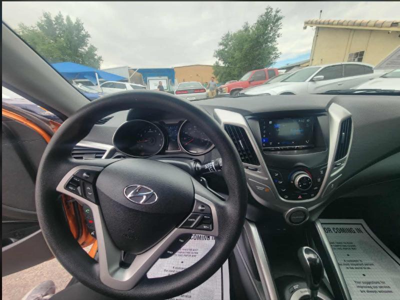 Hyundai Veloster Base 6MT 2016