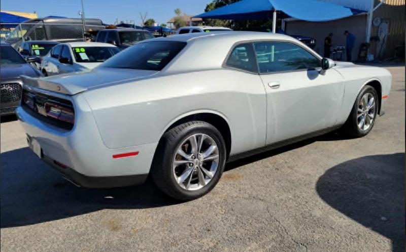 Dodge Challenger SXT AWD 2021