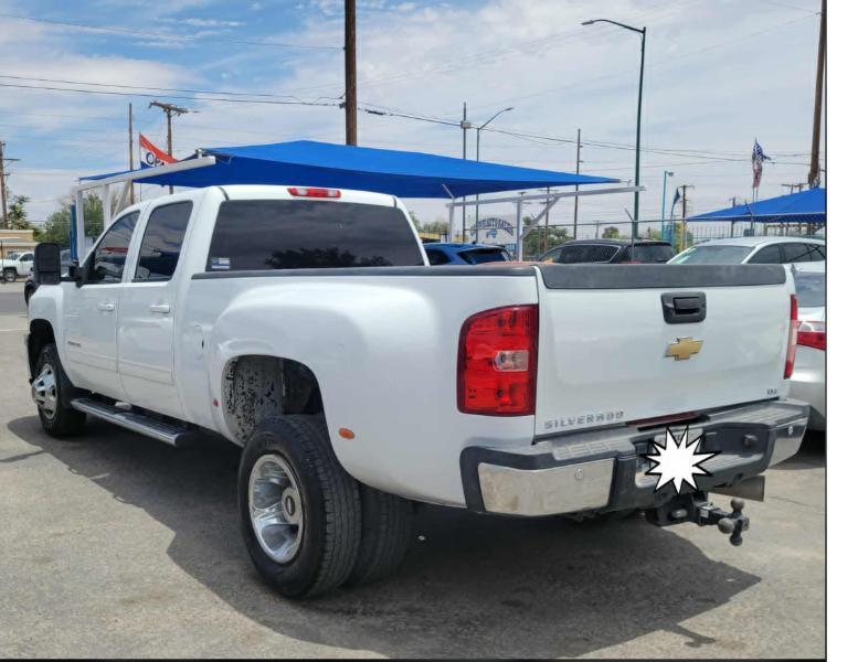 Chevrolet Silverado 3500HD LTZ Crew Cab  4WD 2011