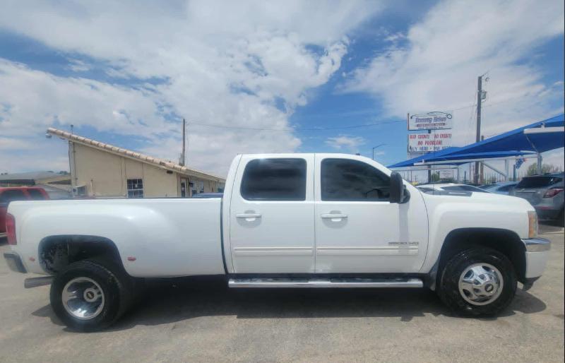 Chevrolet Silverado 3500HD LTZ Crew Cab  4WD 2011