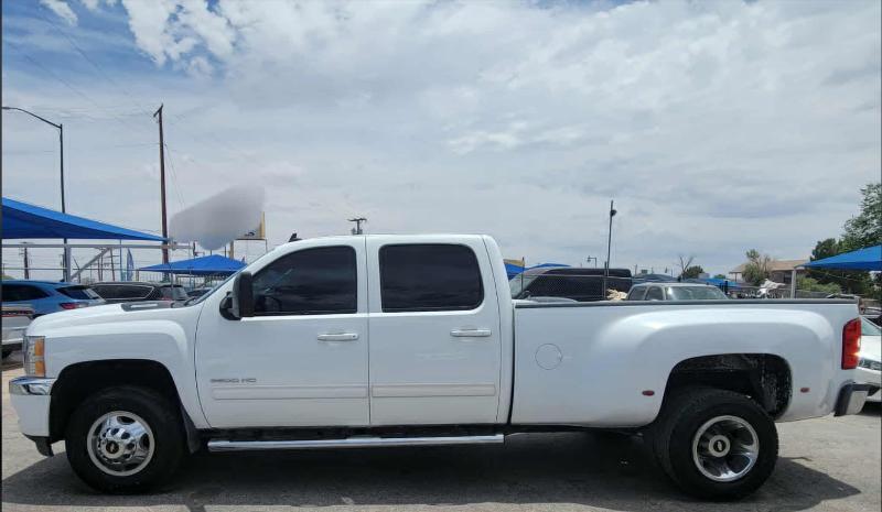 Chevrolet Silverado 3500HD LTZ Crew Cab  4WD 2011