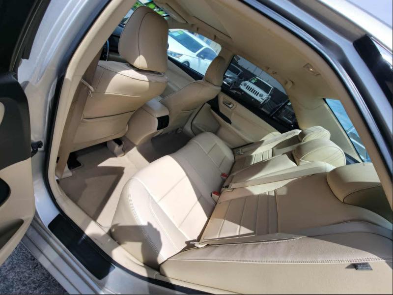 Toyota Camry SE 2017