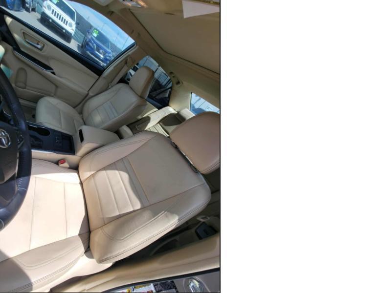 Toyota Camry SE 2017