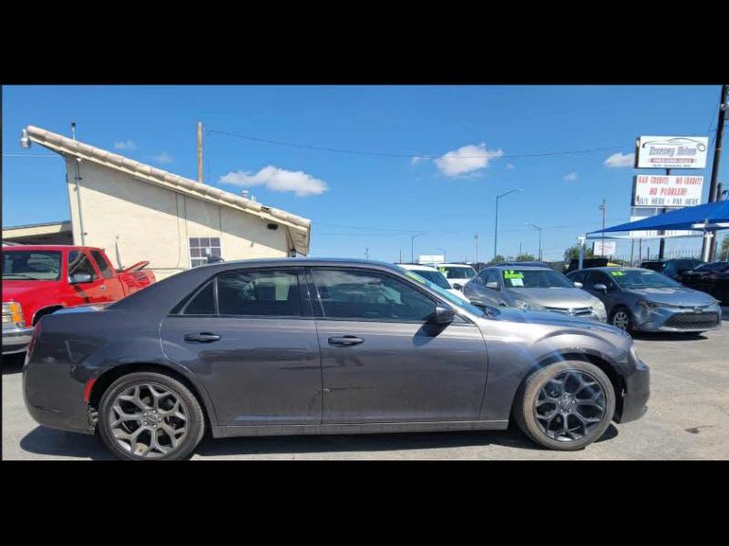 Chrysler 300 S V6 RWD 2019