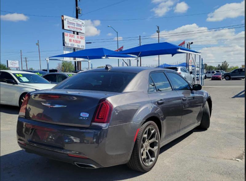 Chrysler 300 S V6 RWD 2019