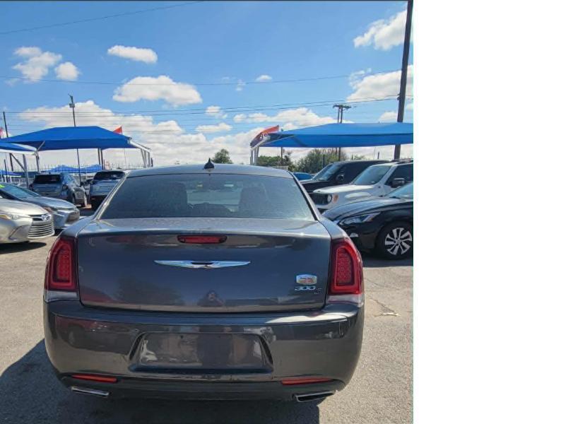 Chrysler 300 S V6 RWD 2019
