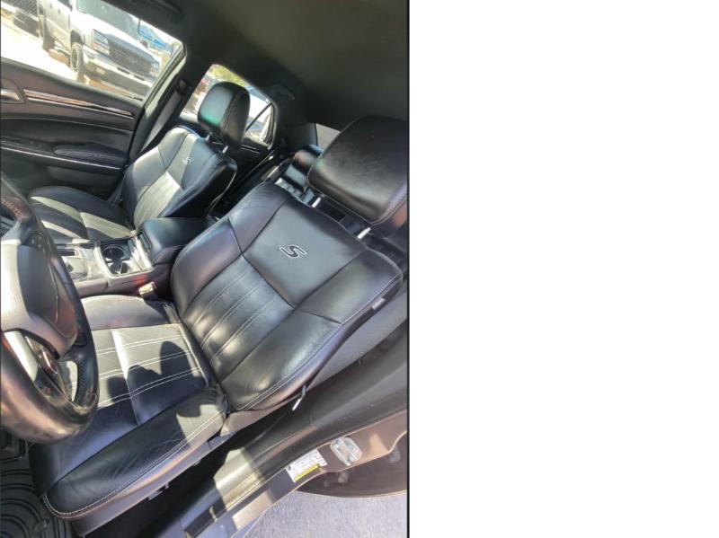Chrysler 300 S V6 RWD 2019