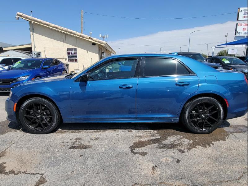 Chrysler 300 Touring AWD 2020
