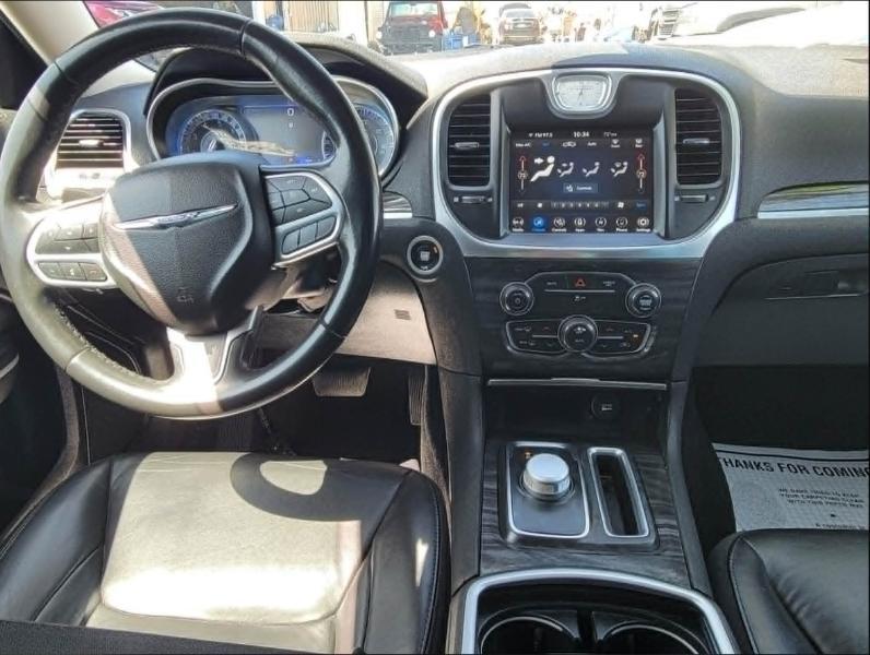 Chrysler 300 Touring AWD 2020