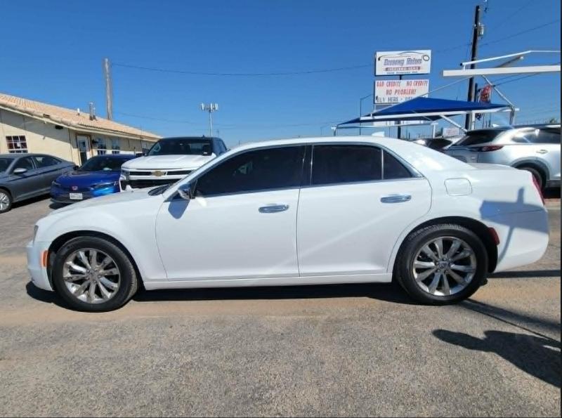 Chrysler 300 Limited AWD 2019