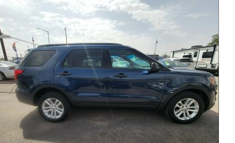 Ford Explorer Base 4WD 2017