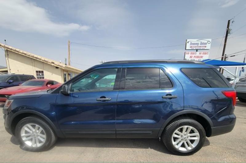Ford Explorer Base 4WD 2017